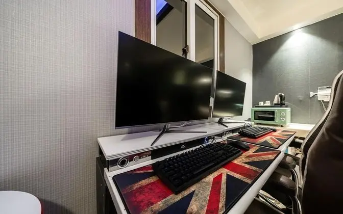 Oda (Couple PC Room (Bag available Ryzen 5)