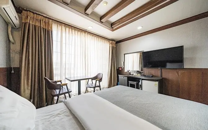 Oda (Standard B (Double Room))