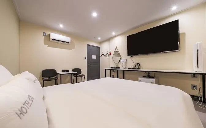 Oda (Rodem Deluxe Room (Candle Warmer Netf)
