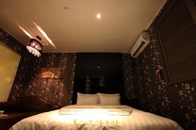Oda (Deluxe Room (Whirlpool PC II))