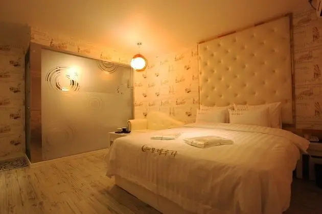 Oda (Deluxe Room (Whirlpool PC II))