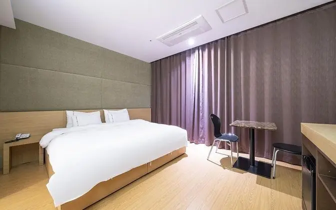 Oda (Deluxe Double (Laundry OTT Room Assig)