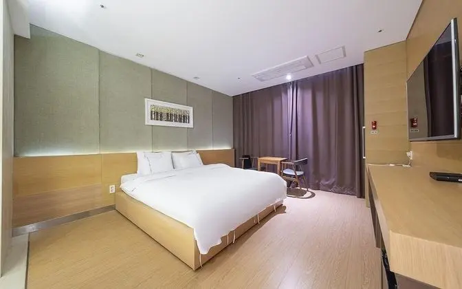 Oda (Deluxe Double (Laundry OTT Room Assig)