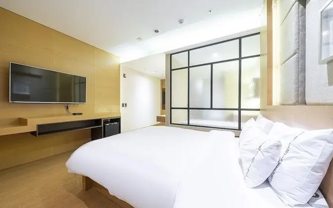 Oda (Sky View - Terrace Double (Free laund)