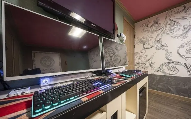 Oda (Game room (bag Elion Netflix free to )