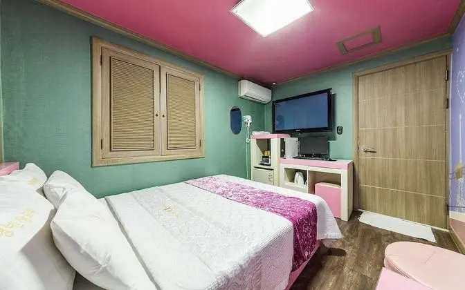 Oda (General room (free use of no hard pc )