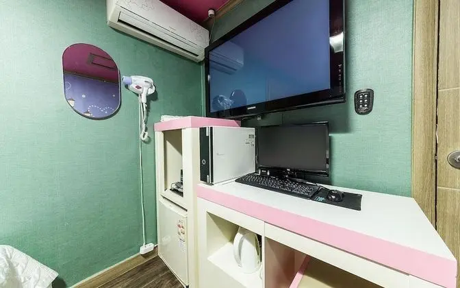 Oda (General room (free use of no hard pc )