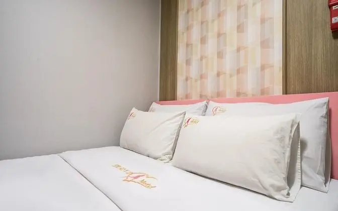 Oda (Mini Room (No-hard PC bag available))