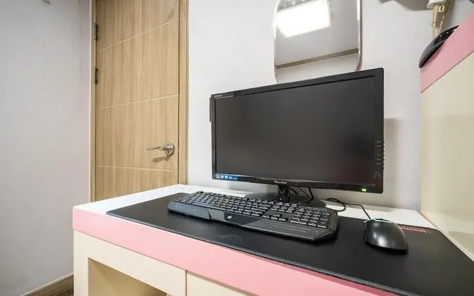 Oda (Mini Room (No-hard PC bag available))