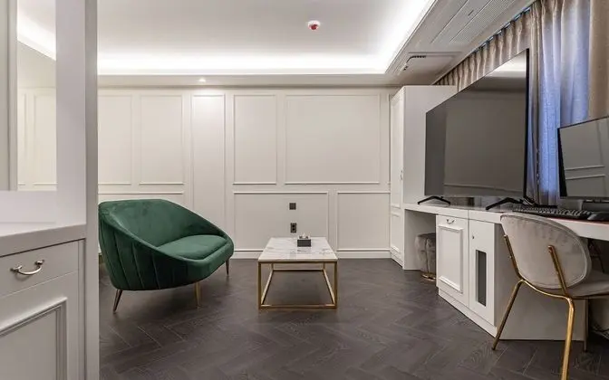 Oda (VIP Room(Netflix/Air purifier/Disney+)