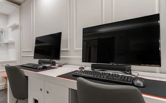 Oda (VIP Room(Netflix/Air purifier/Disney+)