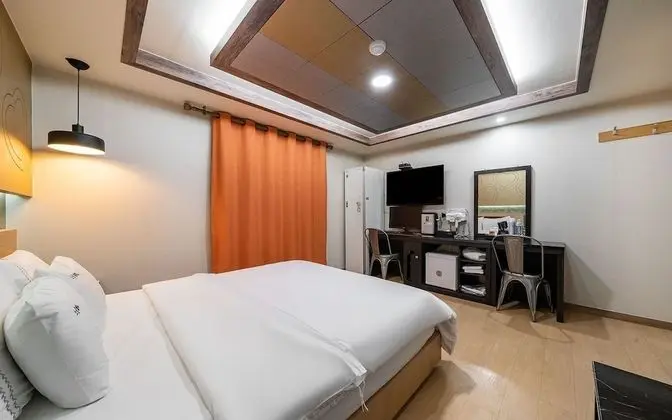 Oda (Deluxe Styler Room (available for Dis)