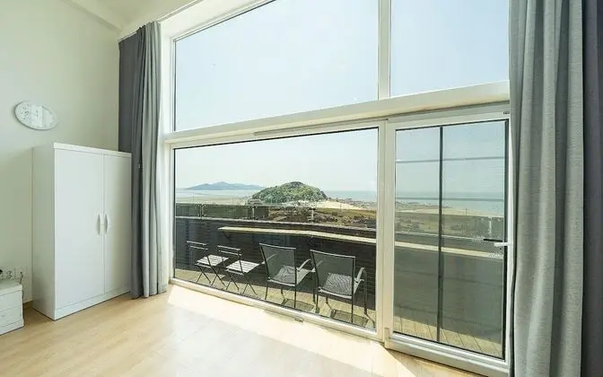 Oda (Skyview-Penthouse (Duplex/Terrace/Oce)