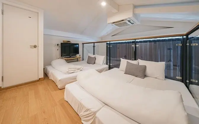 Oda (Skyview-Penthouse (Duplex/Terrace/Oce)
