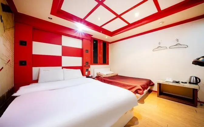Oda (Standard Room (1PC Double Bed Netflix)