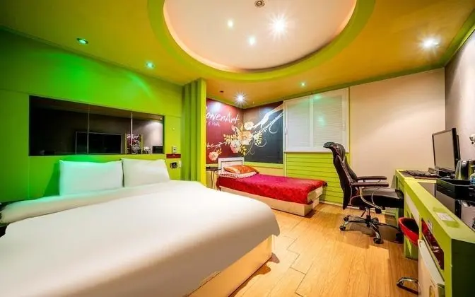 Oda (Standard Room (1PC Double Bed Netflix)
