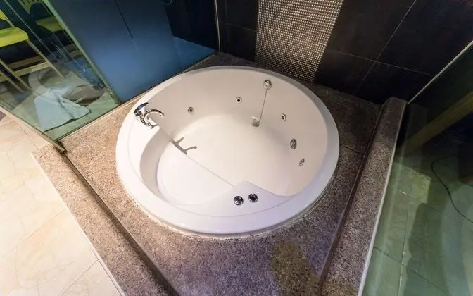 Oda (Special room (round bathtub Netflix a)
