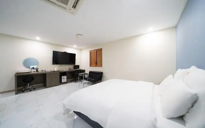 Oda (Premium (TV OTT Room Random Assignmen)