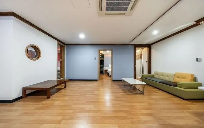 Oda (VIP - Pool Table or 2PC Room Random a)