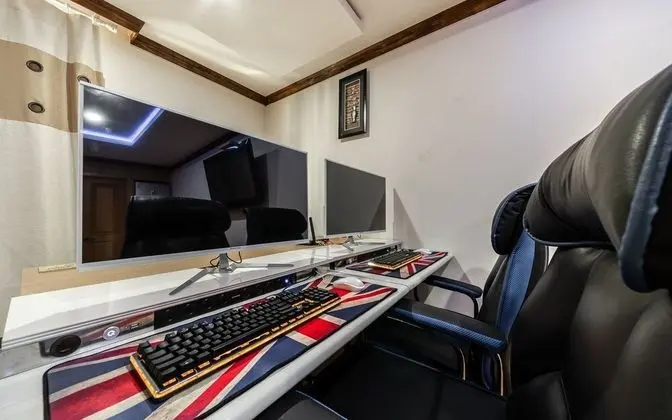 Oda (VIP - Pool Table or 2PC Room Random a)
