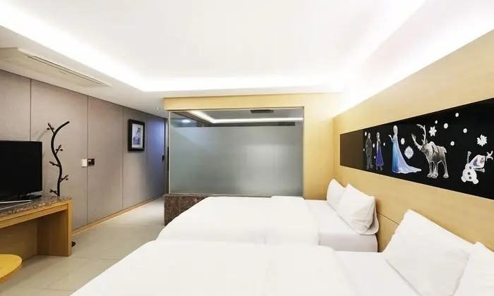 Luxury İki Ayrı Yataklı Oda