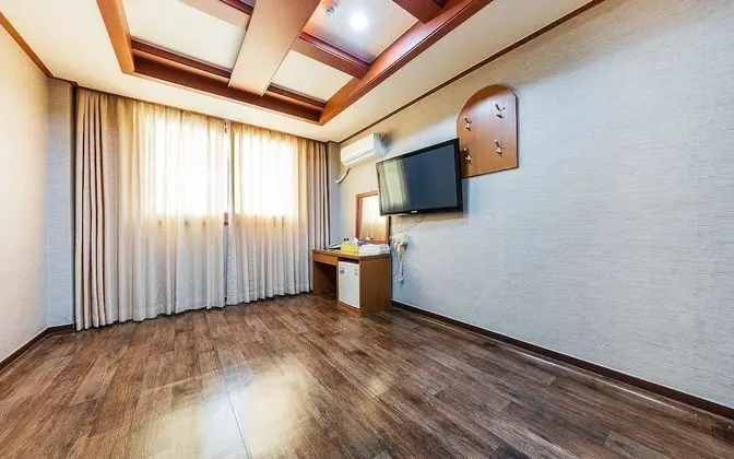 Oda (Ondol room)