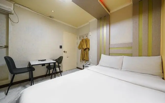 Oda (Couple PC Room (High Spec 3070 Netfli)