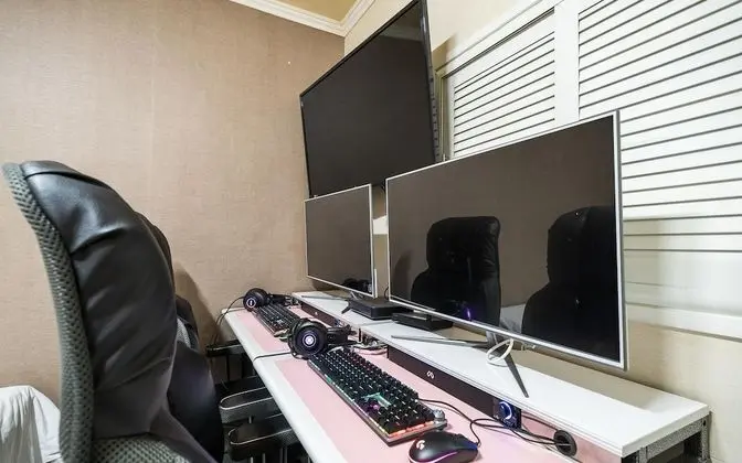 Oda (Couple PC Room (High Spec 3070 Netfli)