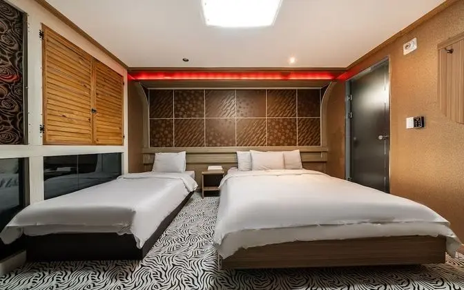 Oda (Twin Room)