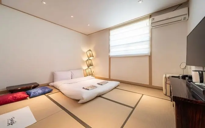 Oda (First room)
