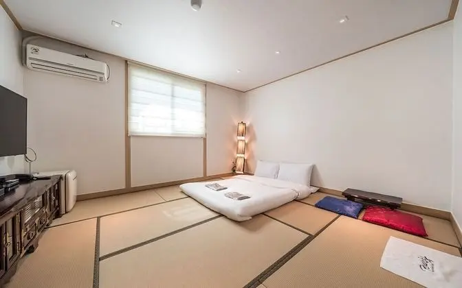 Oda (First room)