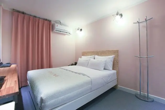 Oda (Standard Room (Roll/1PC/Netflix))