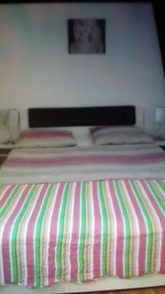 Standard Tek Büyük veya İki Ayrı Yataklı Oda (R1)