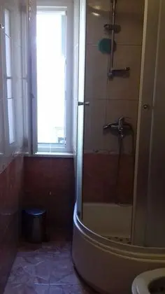 Standard Tek Büyük veya İki Ayrı Yataklı Oda (R1)