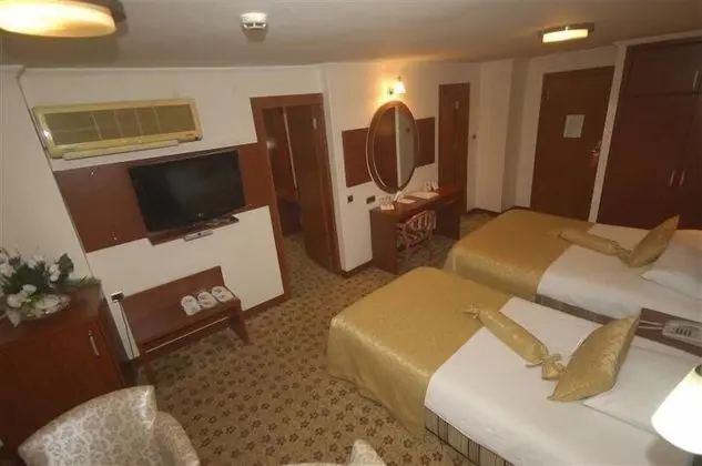 Standard Tek Büyük Yataklı Oda