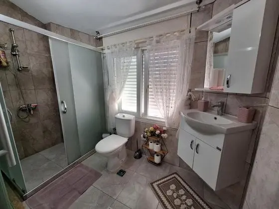 Aile Suiti, Bahçe Manzaralı, 1. Kat