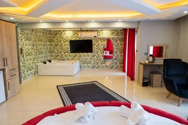 Jakuzili Oda, Şehir Manzaralı, Jakuzili ve Balkonlu