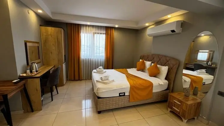 Standart Oda, Şehir Manzaralı