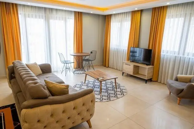 Suit Oda, Şehir Manzaralı