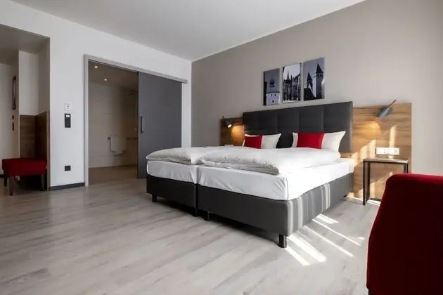 Comfort Tek Büyük Yataklı Oda