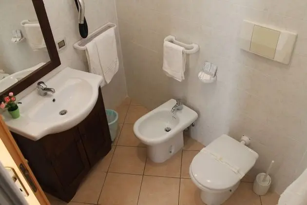 Standard Büyük Yataklı Tek Kişilik Oda