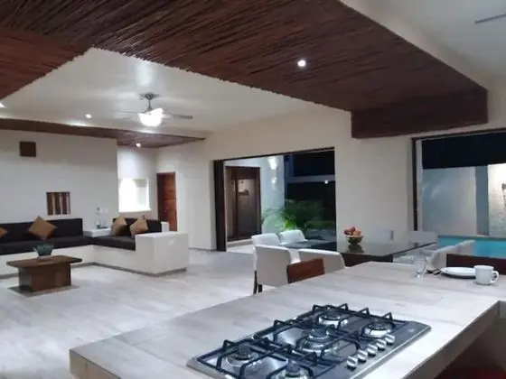 Ev, 4 Yatak Odası, Balkon