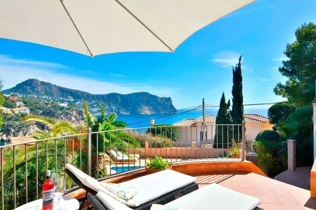 Villa, 4 Yatak Odası, Kişiye Özel Havuzlu, Deniz Manzaralı