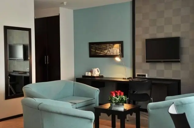 Deluxe Tek Büyük Yataklı Oda