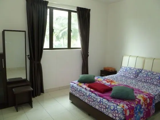 Standard Daire, 4 Yatak Odası, Buzdolabı ve Mikrodalga, Havuz Kenarı