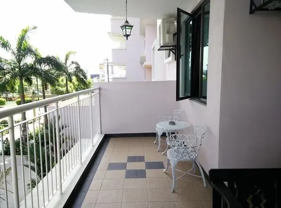 Standard Daire, 4 Yatak Odası, Buzdolabı ve Mikrodalga, Havuz Kenarı