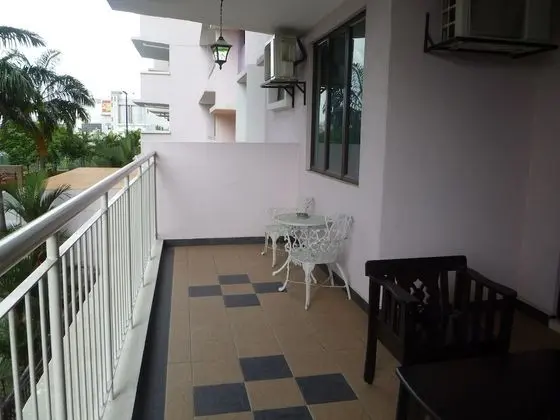 Standard Daire, 4 Yatak Odası, Buzdolabı ve Mikrodalga, Havuz Kenarı