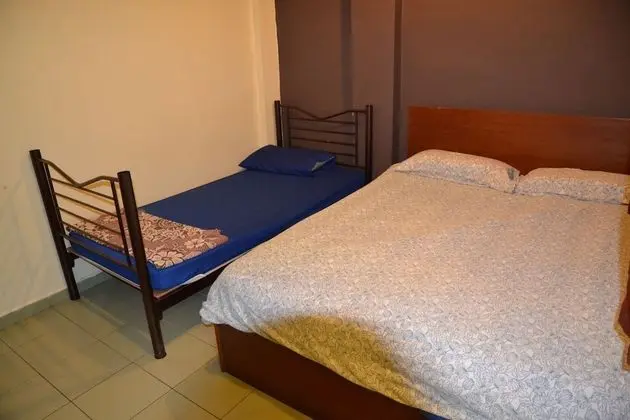 Üç Kişilik Oda