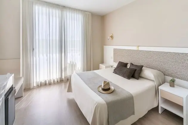 Standard Tek Büyük Yataklı Oda (3 adults)