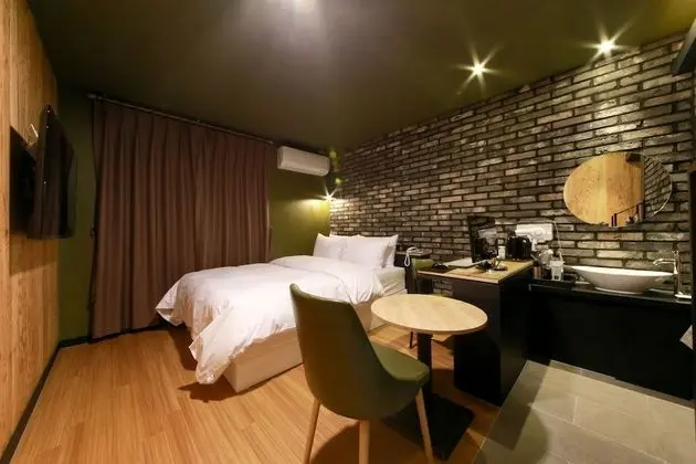 Oda (B ROOM)